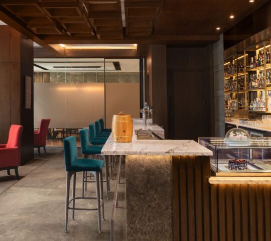 Downtown Kitchen & Bar – Courtyard by Marriott